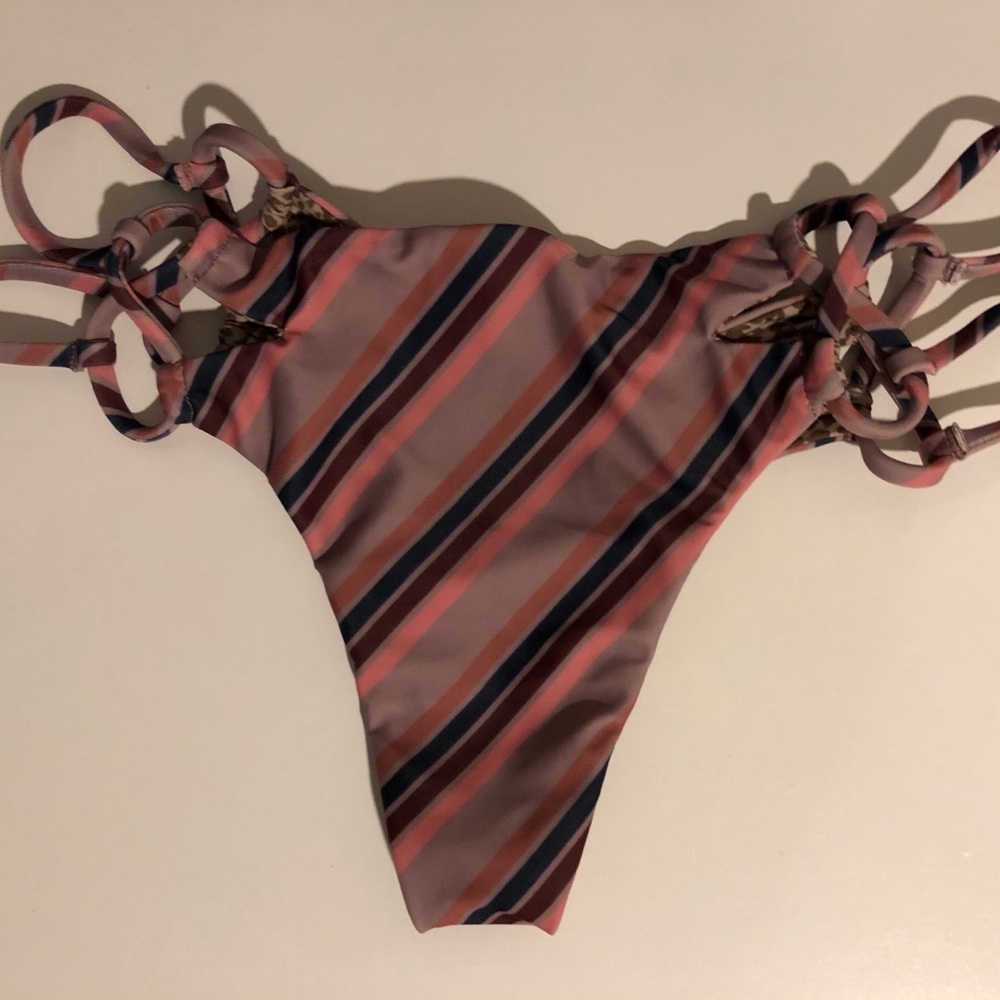 acacia molokini bottoms in that’s 70’s